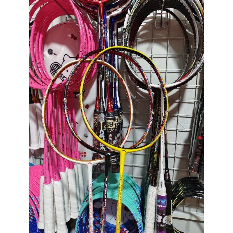 Raket HNDRD Flutter S Attack