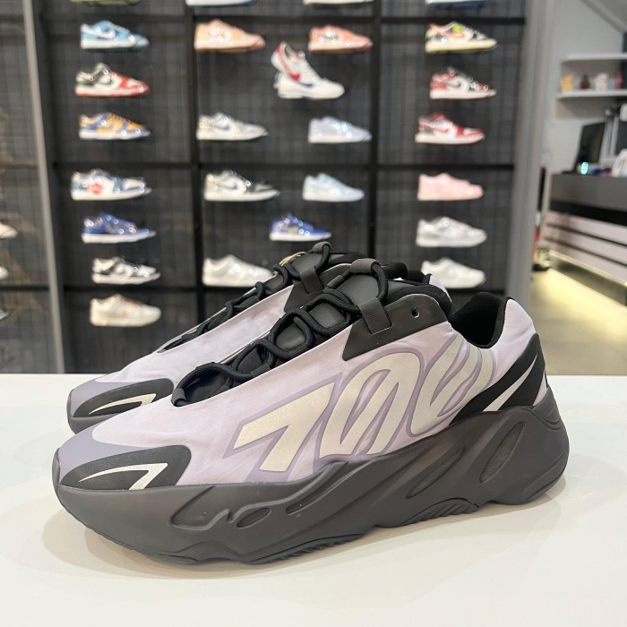 Adidas Yeezy Boost 700 MNVN Geode Original