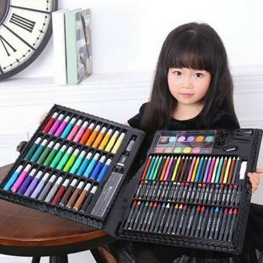 

KUKE ART SET 150 & 208 PCS CRAYON KRAYON FULL SET 150 & 208 PCS PERALATAN GAMBAR LUKIS PENSIL WARNA 1 SET COLOURING PENSIL BARU