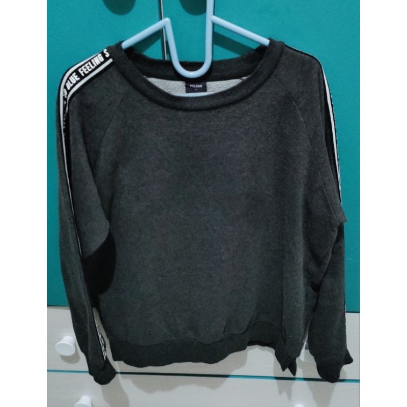 Polham Crewneck Hitam