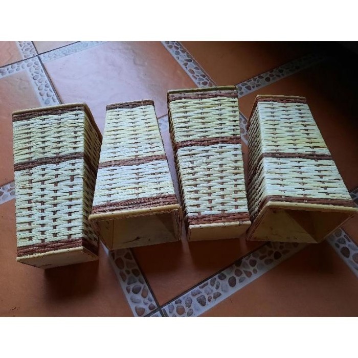 Vas Bunga Rotan Anyam /Pot Rotan /Pot Anyam