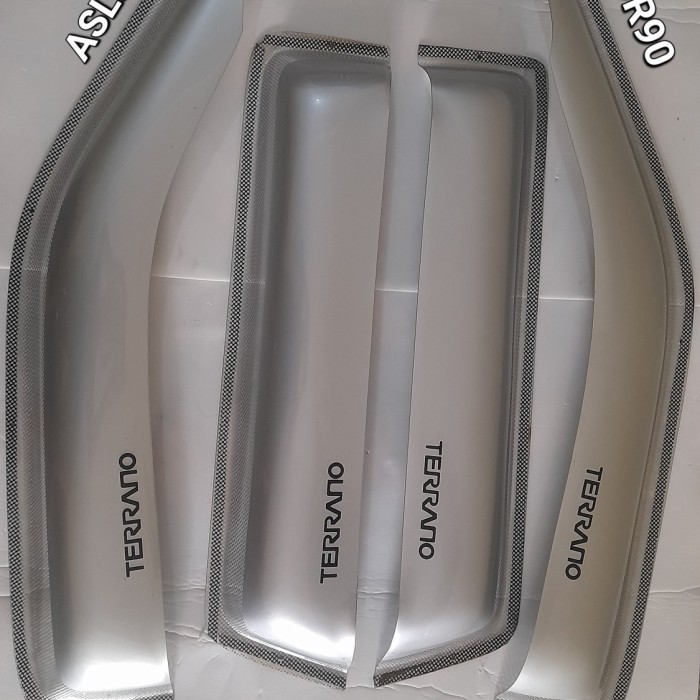 Talang Air Mobil Nissan Terrano