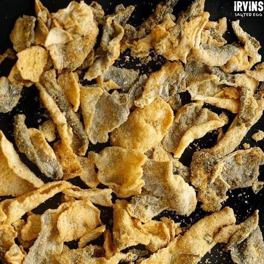 

READY STOCK READY STOCK! IRVINS SALTED EGG FISH SKIN 230 GRAM (SINGAPORE) !!!!!