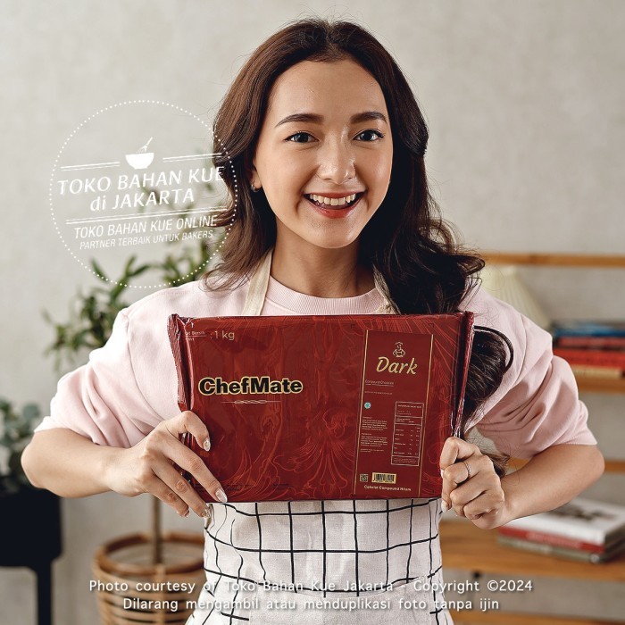 

Ready Chefmate - Dark Chocolate Compound 1kg Cokelat Batang Coklat Baking
