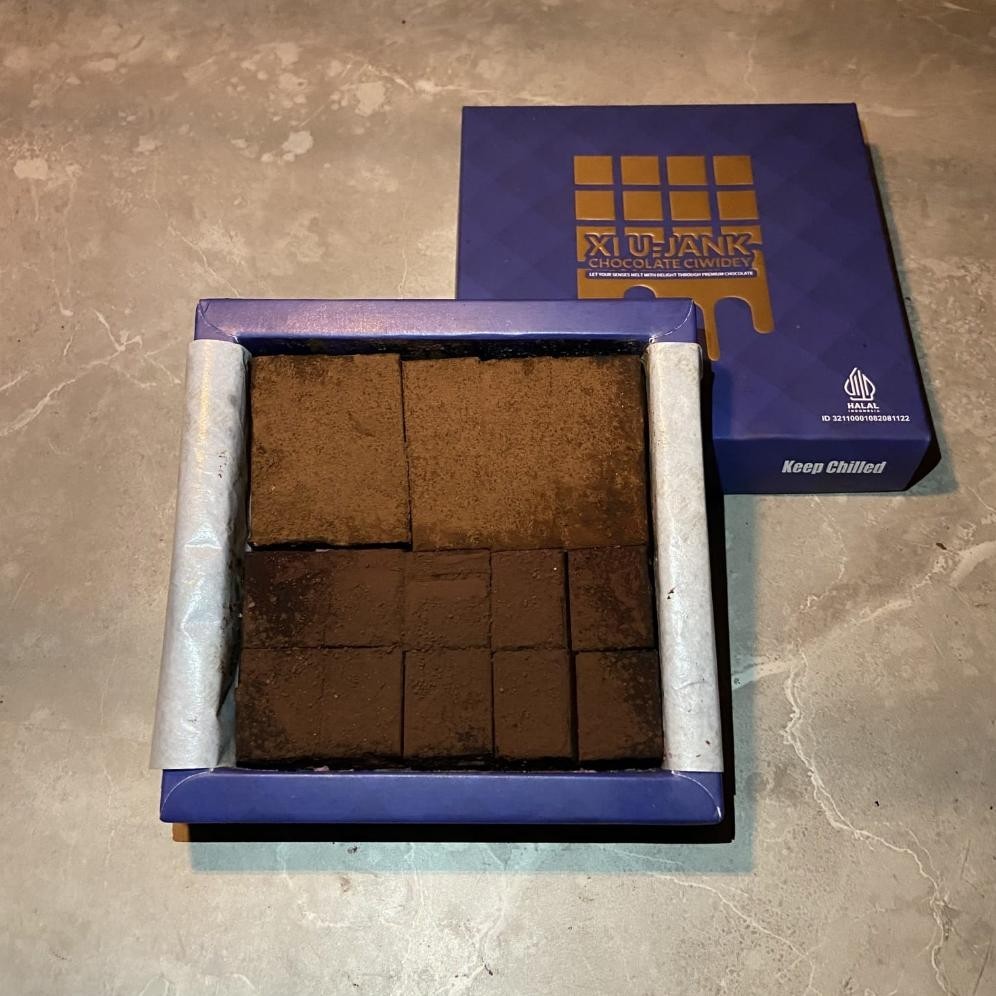 

Xi Ujank Nama Chocolate Mix Dark Milk