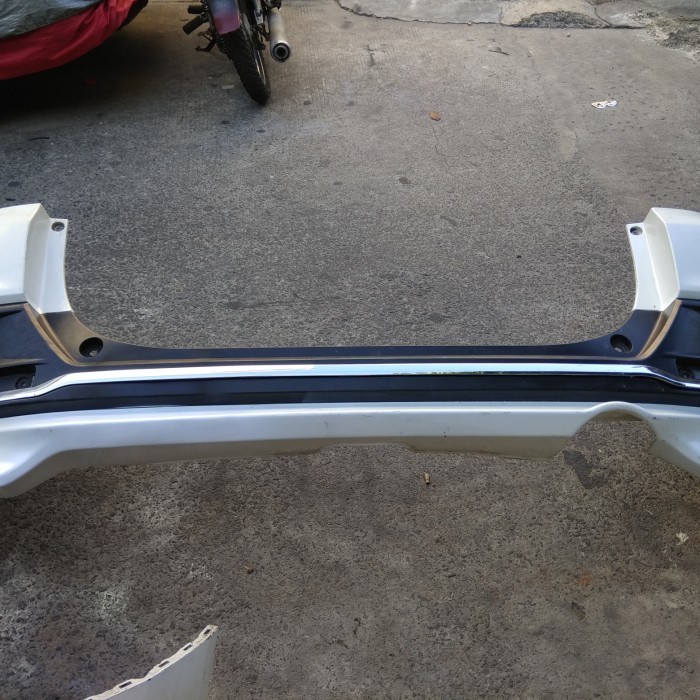 BEMPER BUMPER BELAKANG MOBILIO RS