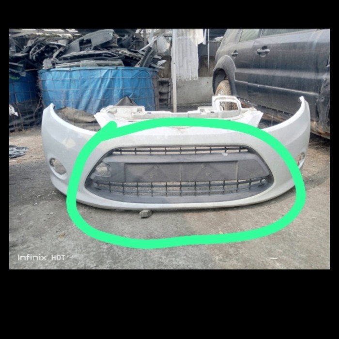 GRILL BAWAH FORD FIESTA