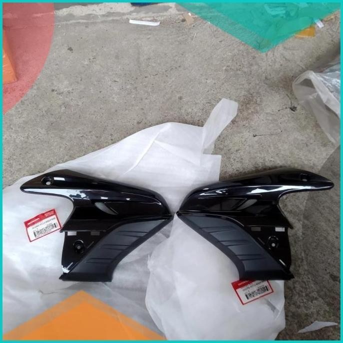 kupingan sayap tanki honda tiger revo hitam original ahm 13m4yZ4 parts