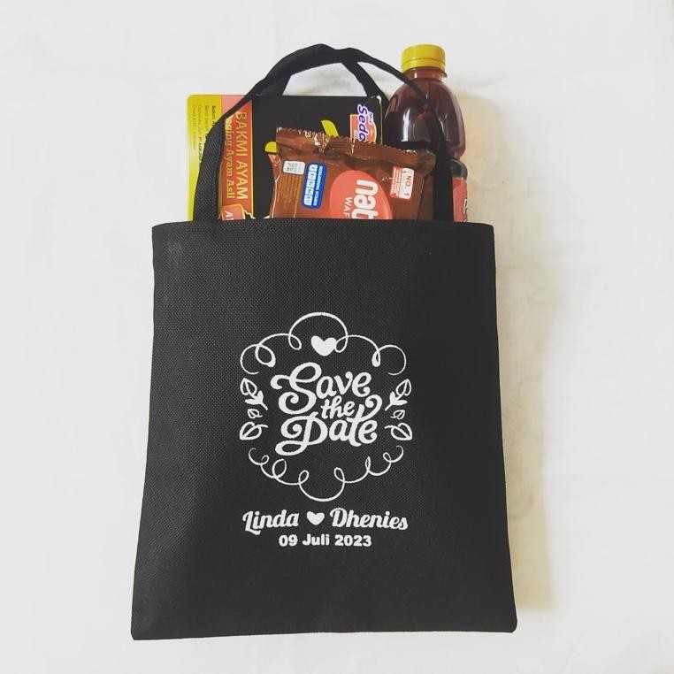 

Galuhferdian552 Indi Adv | Paket 50 Pcs Tas Ultah, Tas Pernikahan Gratis Sablon Ukuran 25X26 Murah