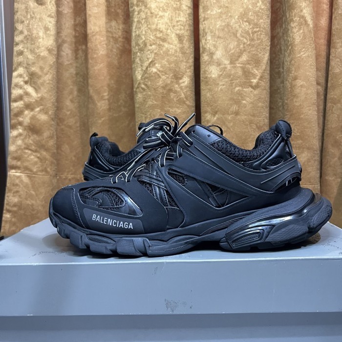 READY BALENCIAGA TRACK TRIPLE BLACK 43