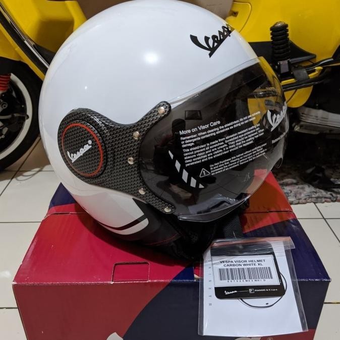 Helm Vespa Original Carbon White European Style