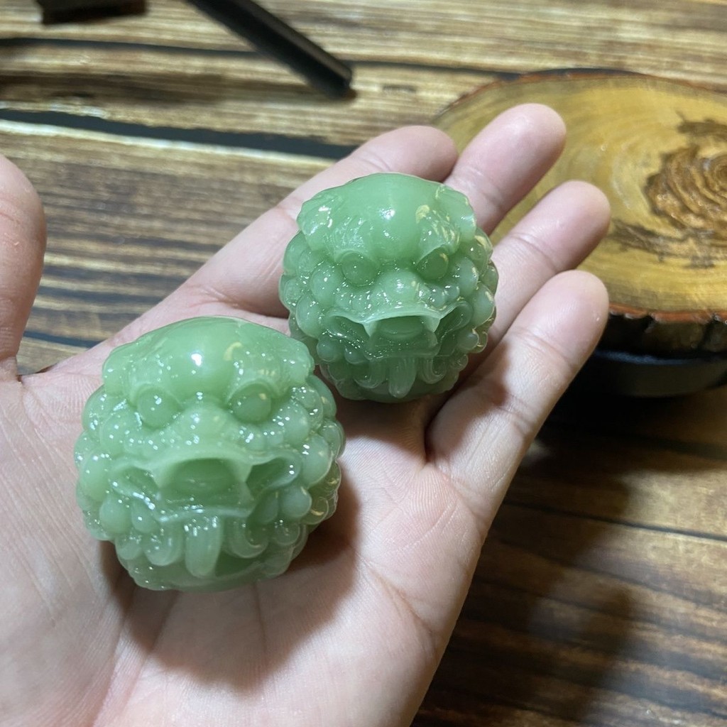Natural Jade Carving Money Drawing Pi Xiu Health Care Ball Hand Pieces