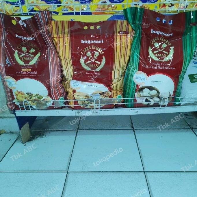 

Tepung cakra kembar emas CKE Roti, oriental, pao 5kg SM88