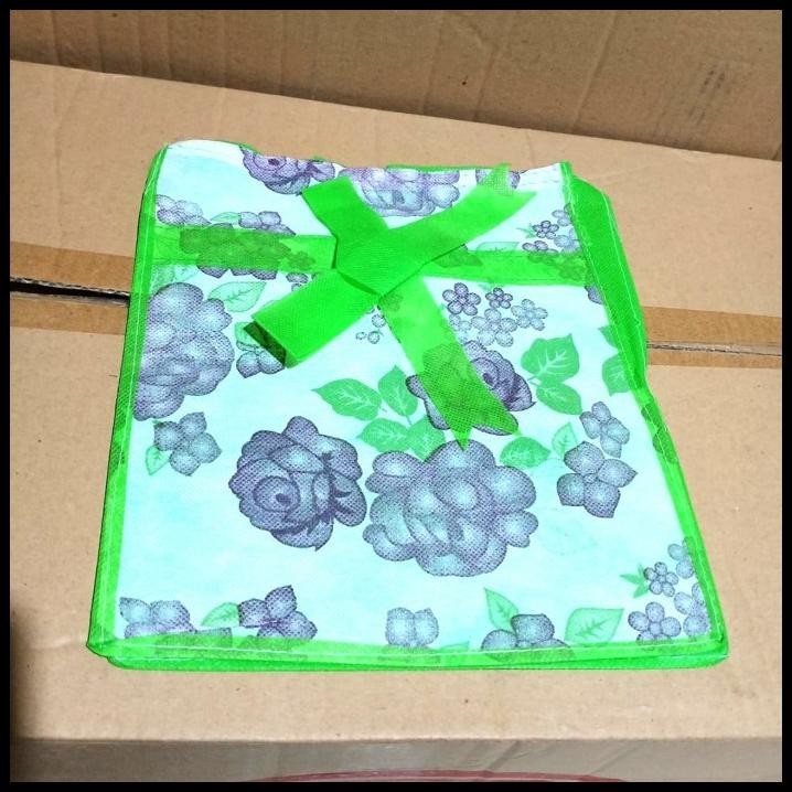 

TERBARU TAS PITA KAIN / SPUNBOND / GOODIE BAG SOUVENIR ULTAH TAS DUS BOX NASI