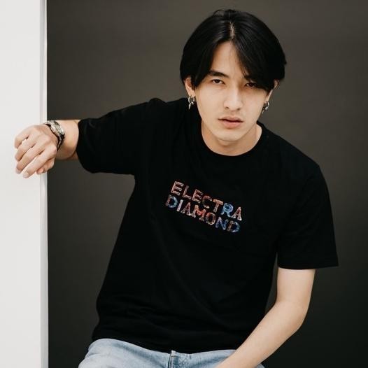 Kaos Viral T-Shirt Electra Diamond Avrora Electra Diamond Premium Pria Wanita Terlaris