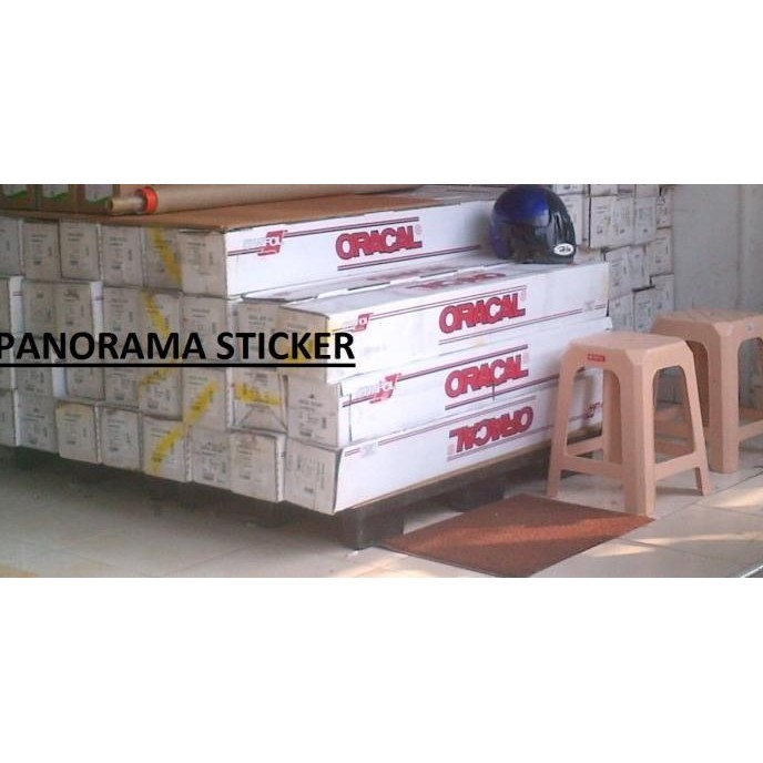 

Sticker Oracal 651 Matt / Gloss (1 Roll 126Cm X 50Mtr)