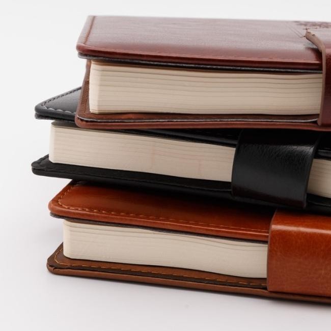 

Buku Note Book, Buku Catatan,, Buku Notebook Kulit, Notebook Leader Baktioktavianiseller