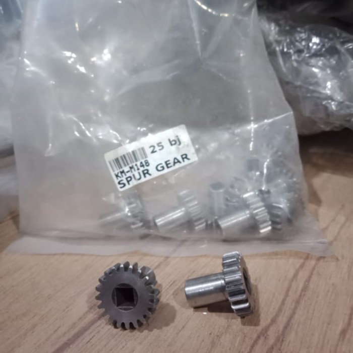 

U-148 Spur Gear Untuk Mesin Potong Lurus Merk KM 5 Inch