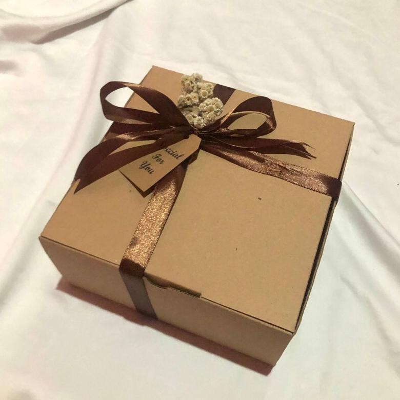 

Beli 2 Murah Dnr - Gift Box / Hampers / Kotak Kado / Packaging Kado