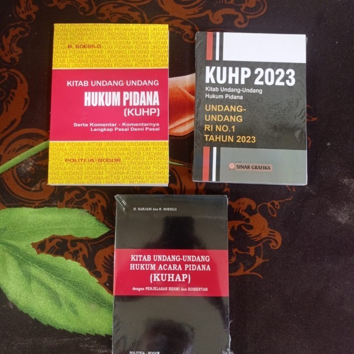 3 Buku Paket KUHP 2023, KUHP, DAN KUHAP. by. R. Soesilo SH