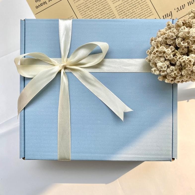 

BOX HAMPERS BABY BLUE 22X22X8/ KOTAK KADO/ GIFT BOX/ KADO ULANG TAHUN WEDDING ANIVERSARY ORIGINAL PRODUK