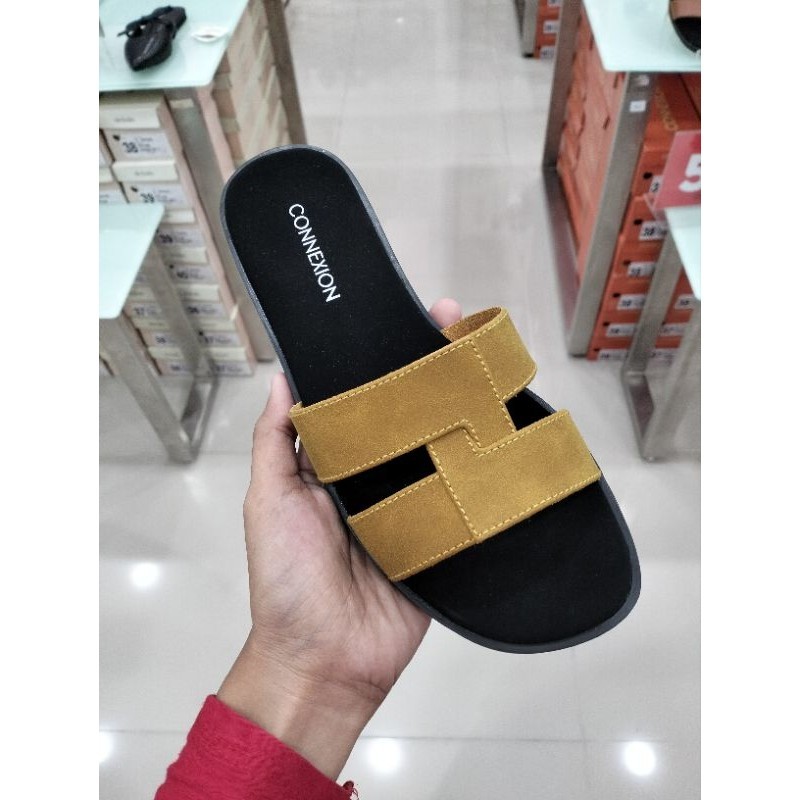 CONNEXION sandal flat wanita