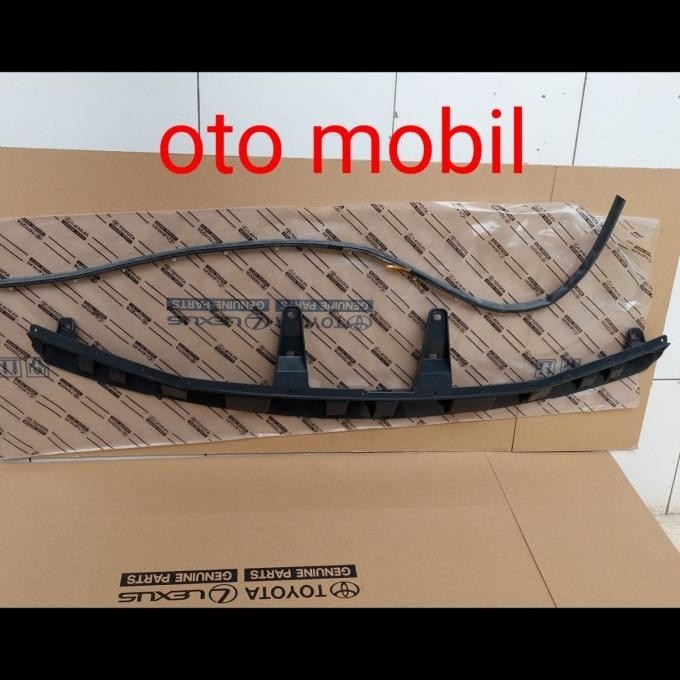 Breket Grill Fortuner Vnt Original