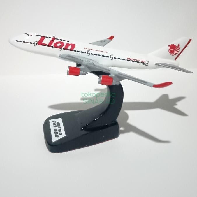 Model/Diecast/Miniatur Pesawat Boeing 747-400 Maskapai Lion Air