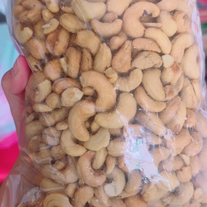 

Kacang Mede Ori Super 1 kg