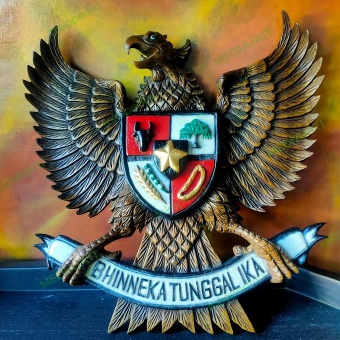 Lambang Burung Garuda Pancasila Ukiran Kayu Jati Antik Spesial ZS01