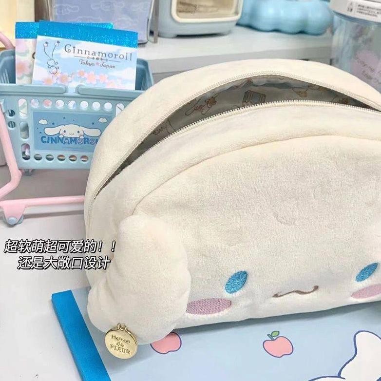 

Rwet-23 Tempat Pensil Cinnamoroll Anjing Dog Putih Kotak Pencil Boneka Anak Perempuan Stationary Atk Perlengkapan Sekolah Kantor Alat Tulis Tas Kecil Dompet Mini Sanrio BisaCod