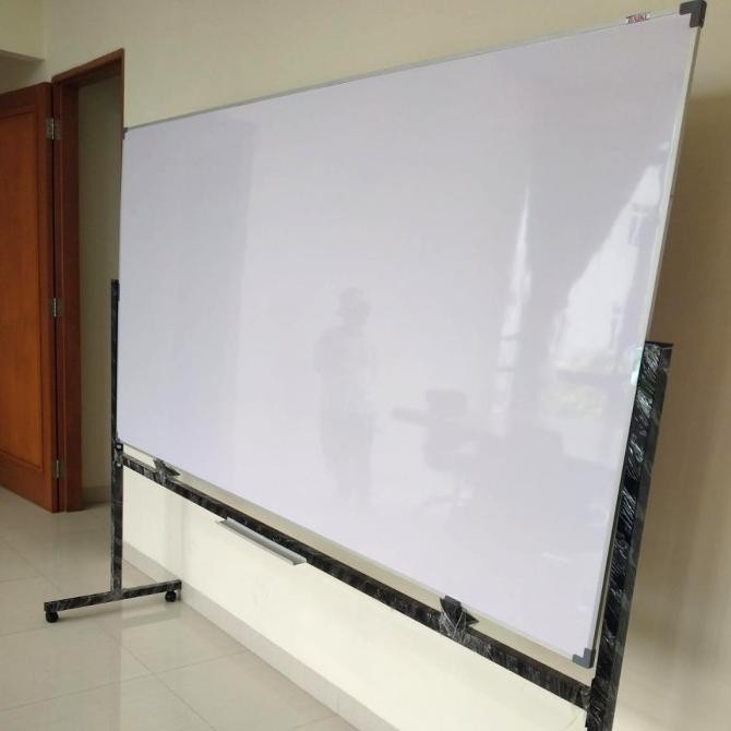 

Jual Whiteboard / Softboard Bludru Daiki Uk 120X240 Cm