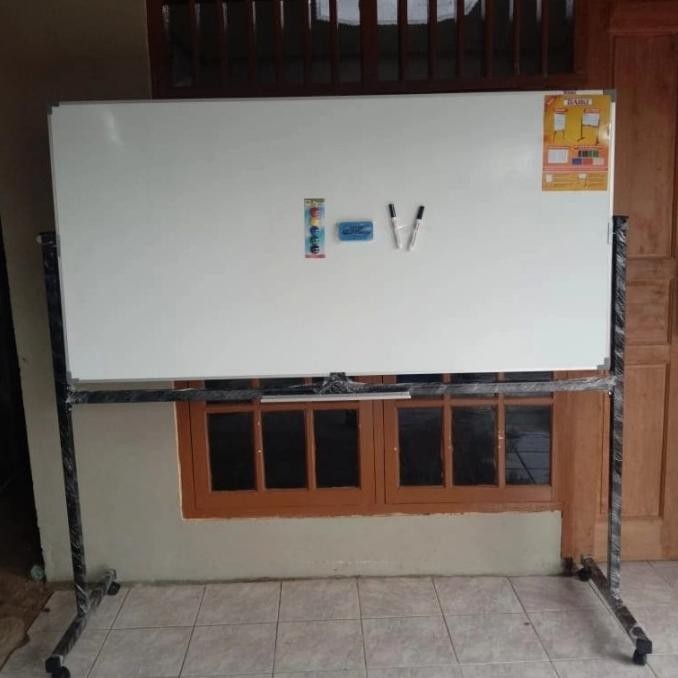 

Jual Whiteboard Magneti Daiki Double Face Stand Uk 120X240 Cm