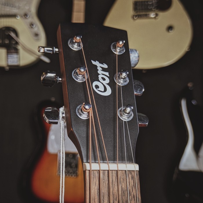 Ami Gitar Akustik Cort Ad Mini 3/4 Mahogany