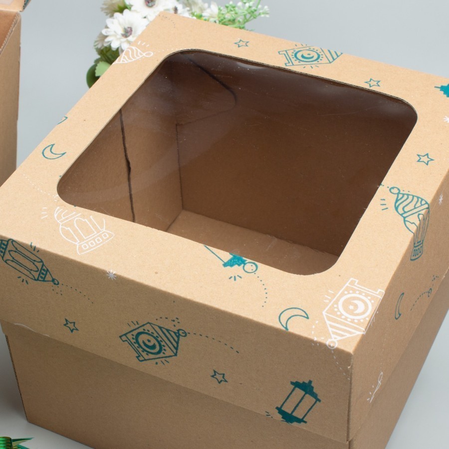

Kardus Kue Die Cut Mika Cake Box Idul Fitri size 21.8 x 22.2 x 18 cm harga per 10pcs kotak dus unggul box packaging
