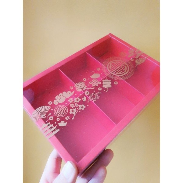 

5 pcs dus box cupcake brownies motif imlek merah sekat 6 size 7.3 cm cake box kotak hampers packaging