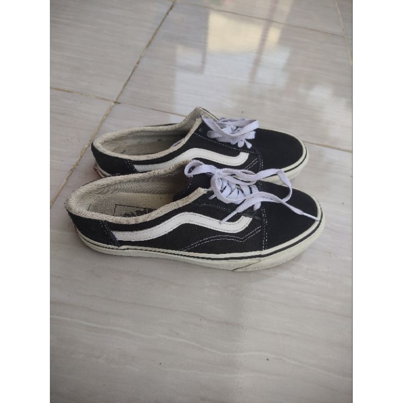 Sepatu vans OS mule