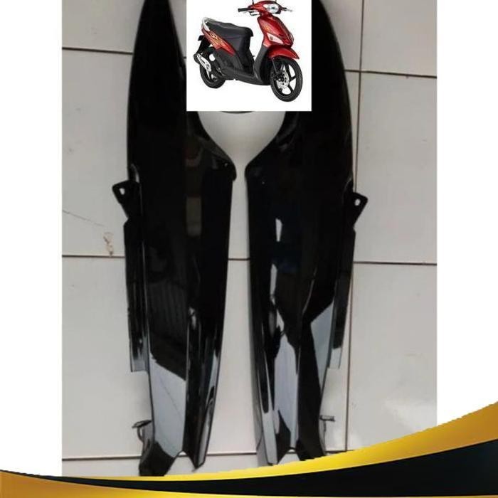 | OT | COVER BODY BELAKANG KIRI KANAN HITAM MIO SPORTY KARBURATOR 2004 - 2011