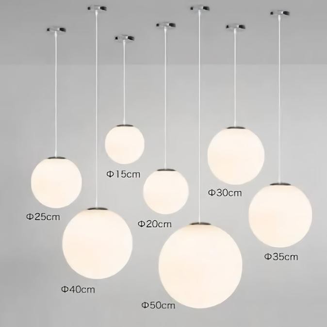 Lampu Gantung Bola Minimalis Amber / Putih Susu Ruang Makan 90810 '