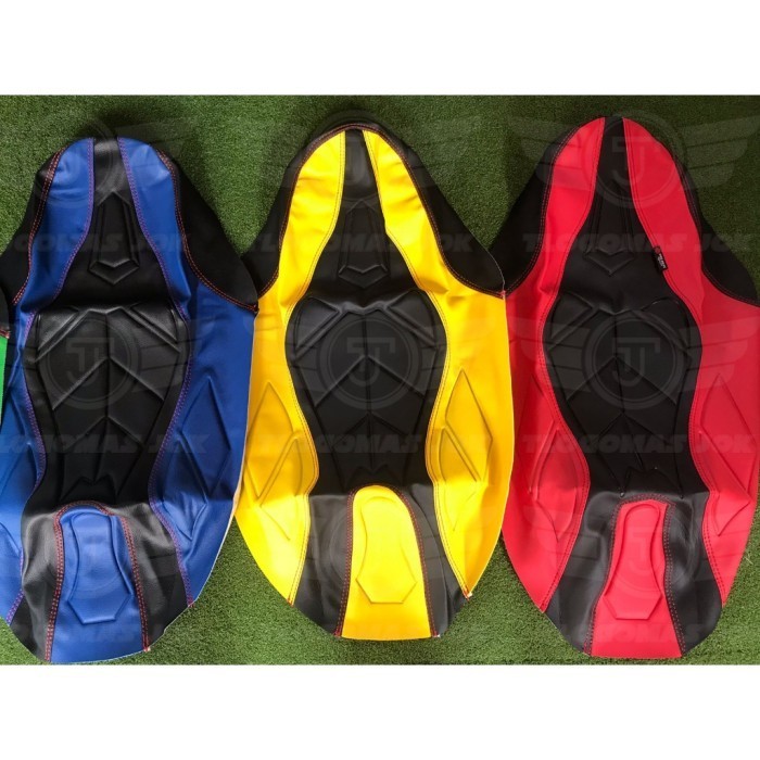 Sarung Kulit Jok Variasi Daun Timbul Motor Scoopy Nmax Pcx Vario Beat