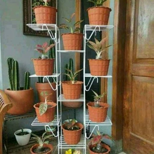 Rak Tanaman Bunga Dari Besi Susun 12