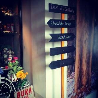 

Papan Tulis Kapur Standing Sign