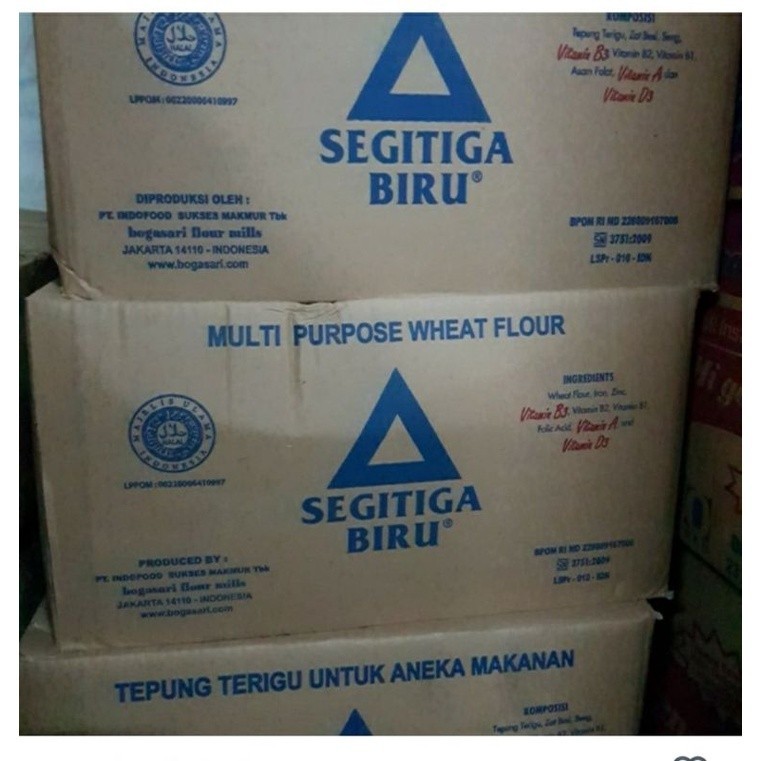 

Terigu segitiga premium 1kg x 12 pcs