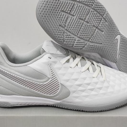 Sepatu Futsal Tiempo Legend8 Pro White