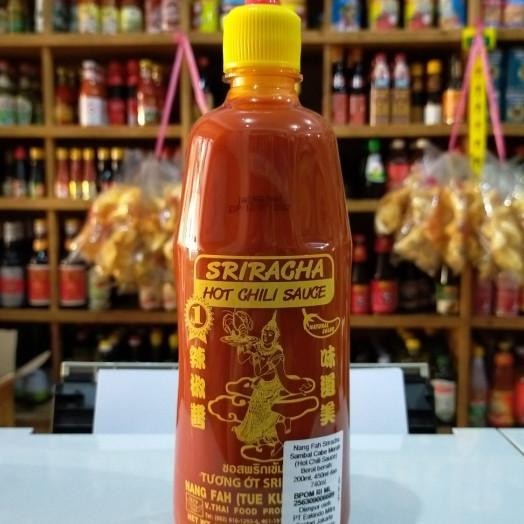 

Nang Fah Sriracha Sambal Cabe Merah (Hot Chili Sauce) 740Ml Besar