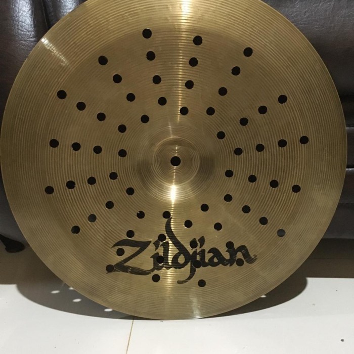 Ban Cymbal China Zildjian Zht 16 Inch 16"