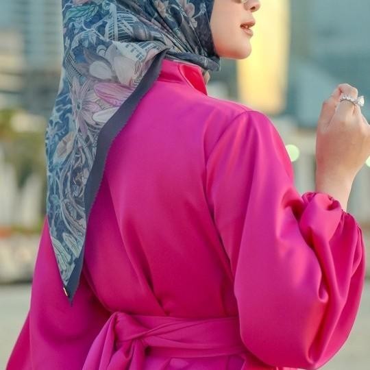 Dubai Scarf Buttonscarves