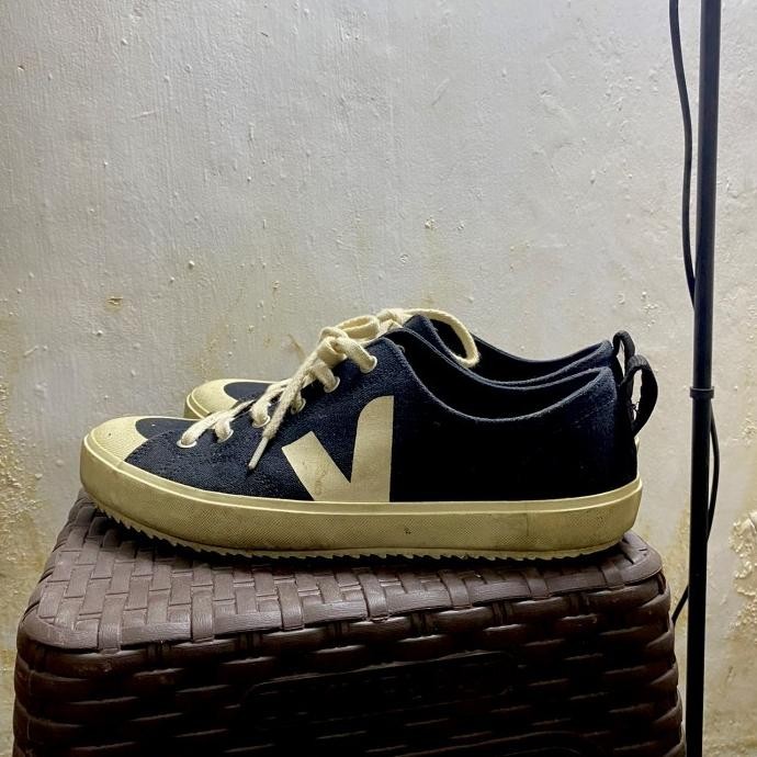 VEJA NOVA LOW SHOES