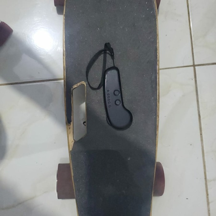 Fir Skateboard Elektrik Bisa Maju Mundur