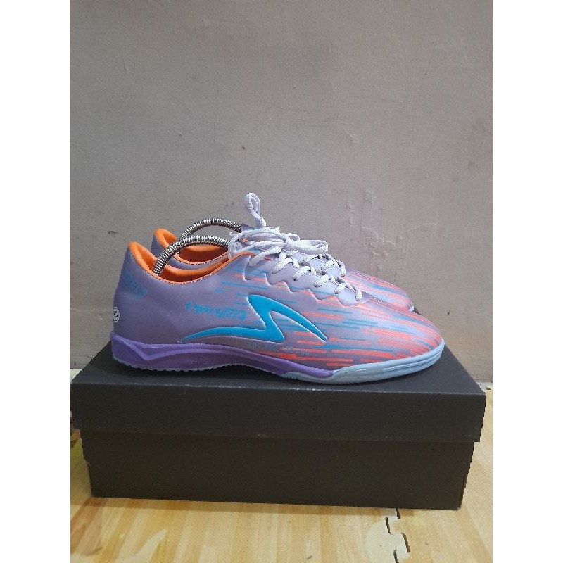 futsal specs lightspeed Premium